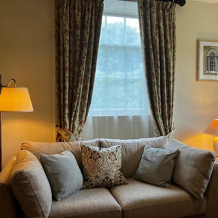 Plas Yn Yale With Mountain Views From All Windows Рексем Экстерьер фото