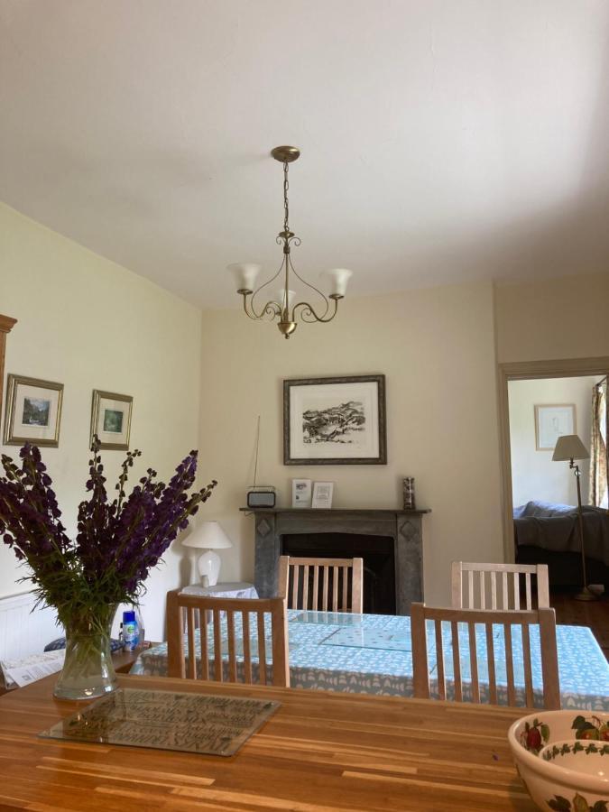 Plas Yn Yale With Mountain Views From All Windows Рексем Экстерьер фото